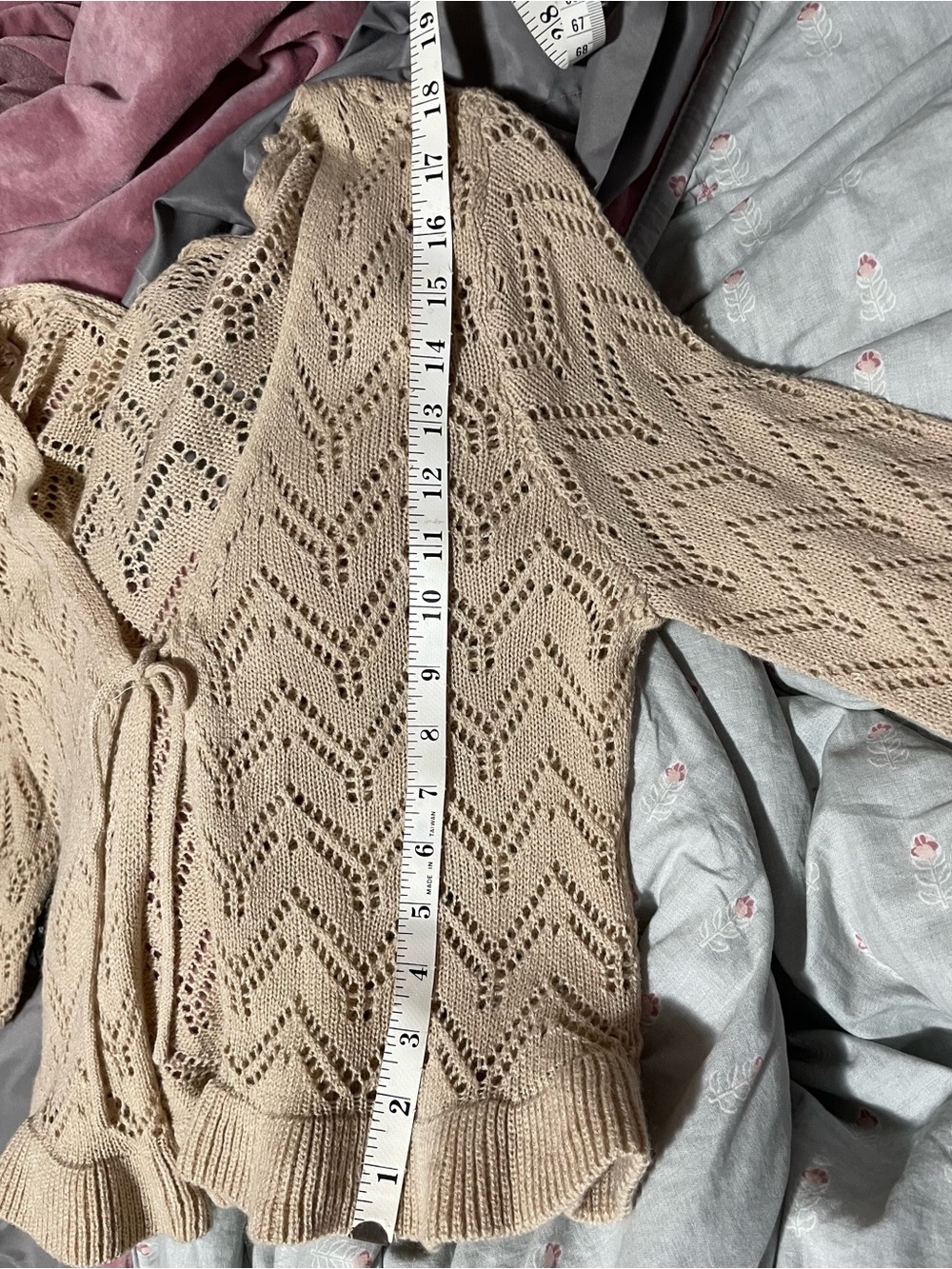Beige Openwork Ruffle-Hem Cardigan with Loop Closure - Picture 4 of 4